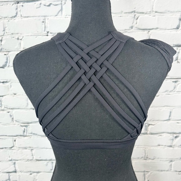 Lululemon Free To Be Wild Tank Top Sports Bra Size 6 Gray Strappy Drape Back - Picture 7 of 10